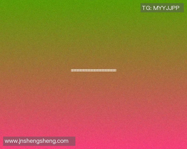 篮球明星在比赛中向前倾斜的精彩瞬间展现力量与激情的完美结合